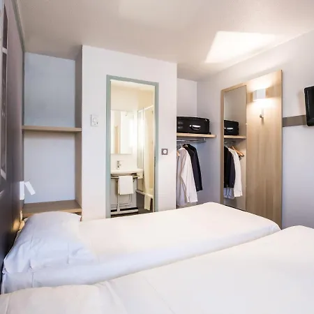 Hotel Cite De L'espace Mouchotte Toulouse