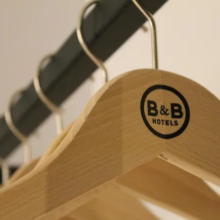 Cite De L'espace Mouchotte Hotel Toulouse