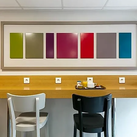 Hotel Cite De L'espace Mouchotte Toulouse
