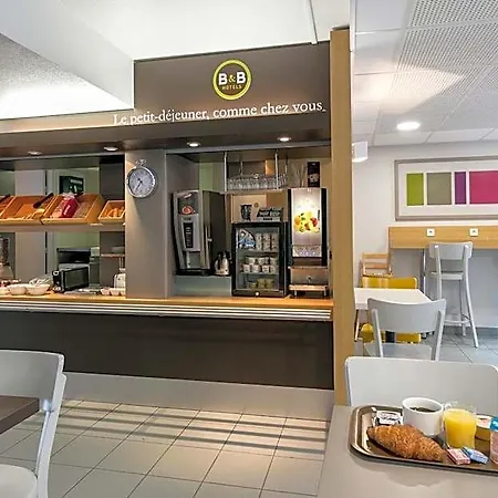 Cite De L'espace Mouchotte 2* Τουλούζη