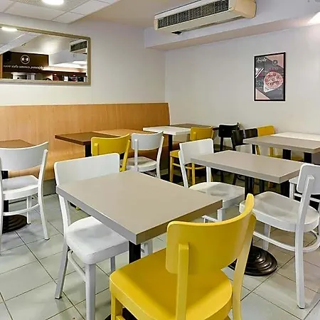 Cite De L'espace Mouchotte Hotel 2*