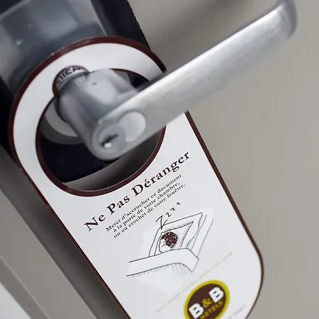 Hotel Cite De L'espace Mouchotte