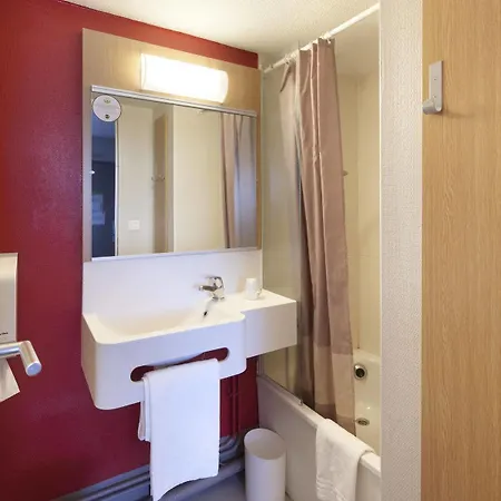 Hotel Cite De L'espace Mouchotte Toulouse