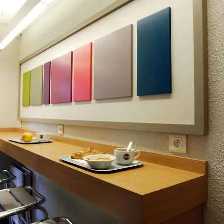 Hotel Cite De L'espace Mouchotte Toulouse