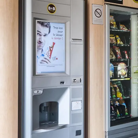 Hotel Cite De L'espace Mouchotte 2*