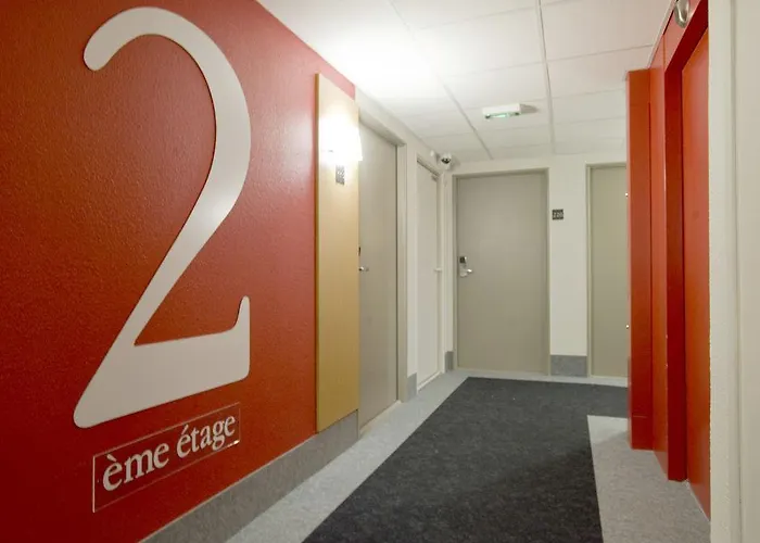 Cite De L'espace Mouchotte 2*