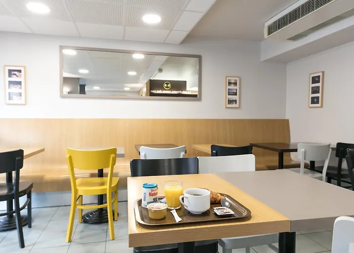 Cite De L'espace Mouchotte Hotel Toulouse