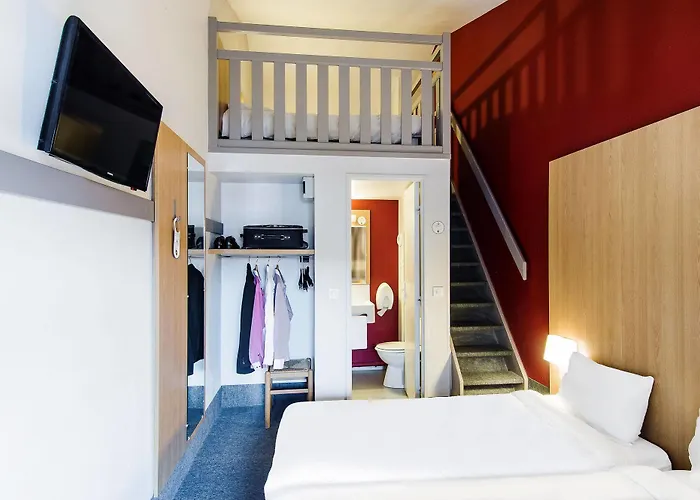 Cite De L'espace Mouchotte Hotel Toulouse