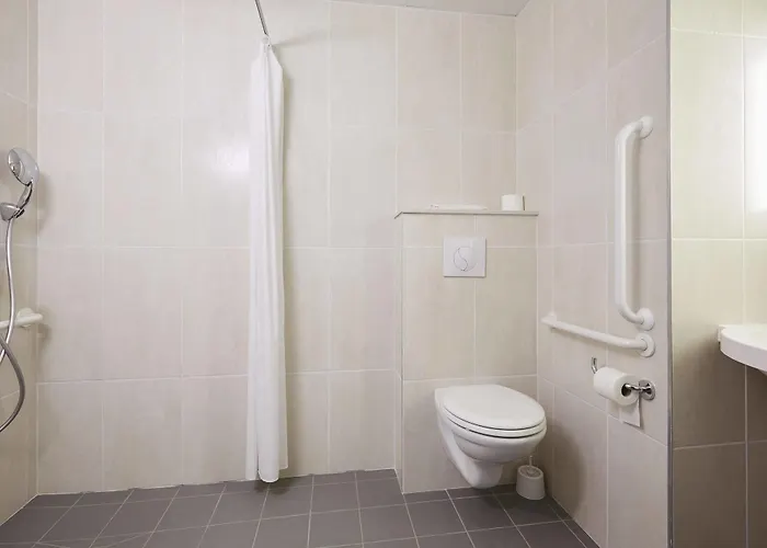 Cite De L'espace Mouchotte Hotel Toulouse