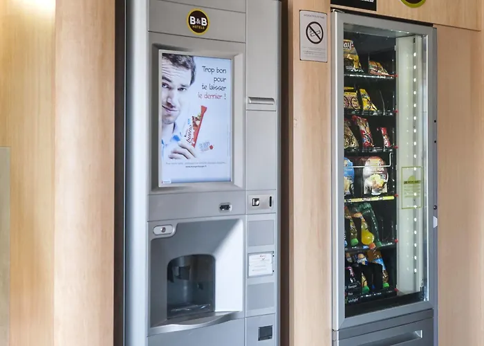 Hotel Cite De L'espace Mouchotte 2*