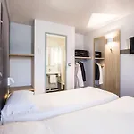 Hotel Cite De L'espace Mouchotte Toulouse