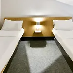 Cite De L'espace Mouchotte Hotel Toulouse