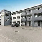 Cite De L'espace Mouchotte Hotel Toulouse
