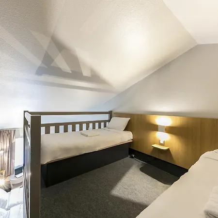 Hotel Cite De L'espace Mouchotte