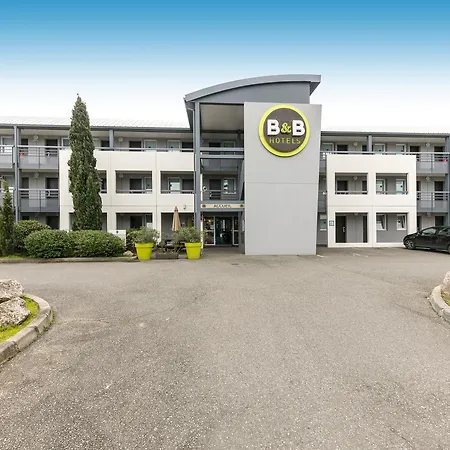 Cite De L'espace Mouchotte Hotel